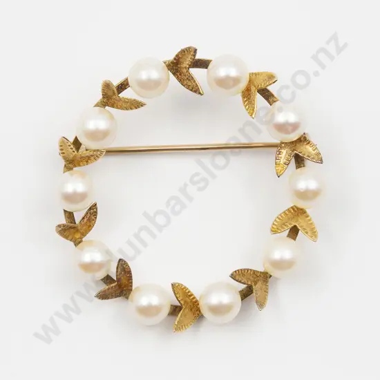 14ct Cultured Pearl Circlet Brooch