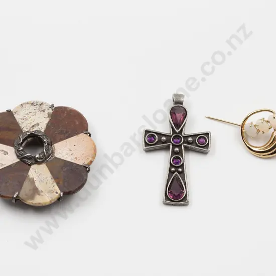 Victorian Scottish Pebble Brooch