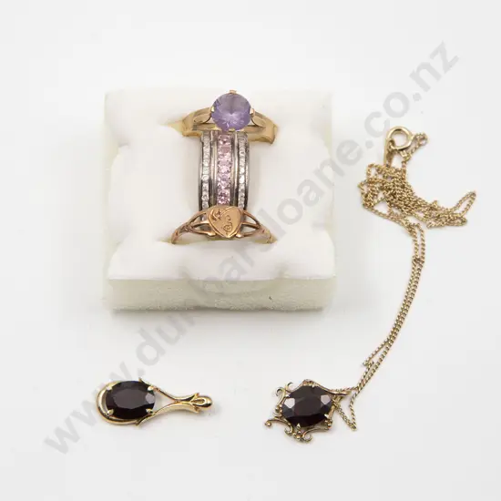 9ct Single Purple Crystal Ring