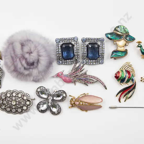 Small Assortment Costume Jewellery