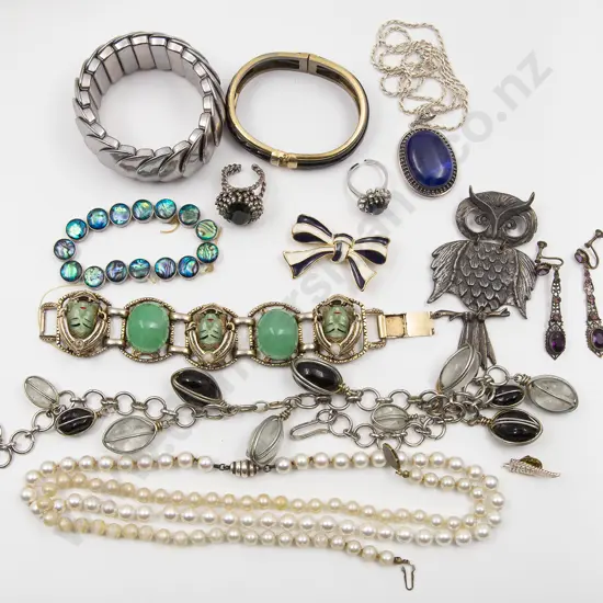 Small Assortment Costume Jewellery
