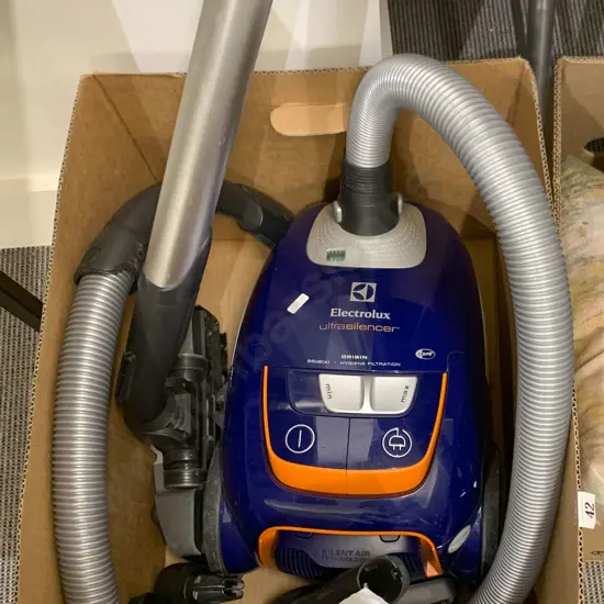 Electrolux Vacuum With Accessories in Bags
