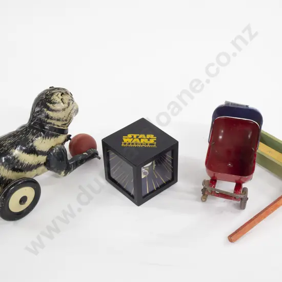 Small Qty of Vintage Toys