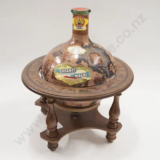 Chianti Magni Red Wine in Presentation Decanter and Stand (2L)