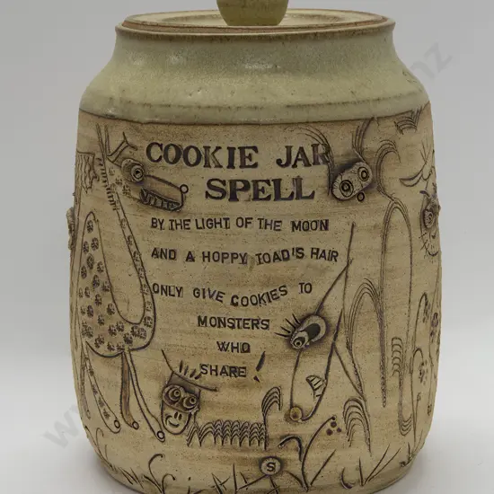 Una Sharpley Cookie Jar