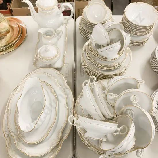 Hutschenreuther Dinner Service (68 Pieces)
