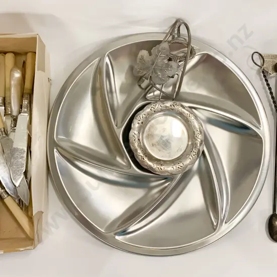 Small Qty of S/P etc. Together With Assorted Cutlery