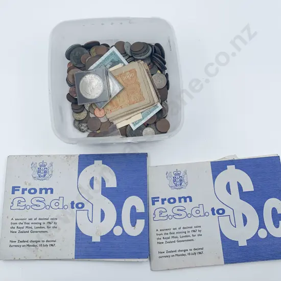 Qty of Mixed Coinage and Bank Notes