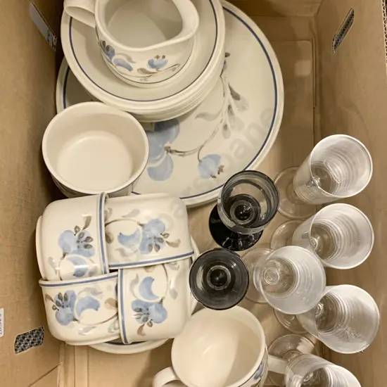Small English Part Dinner Set Together With Glassware