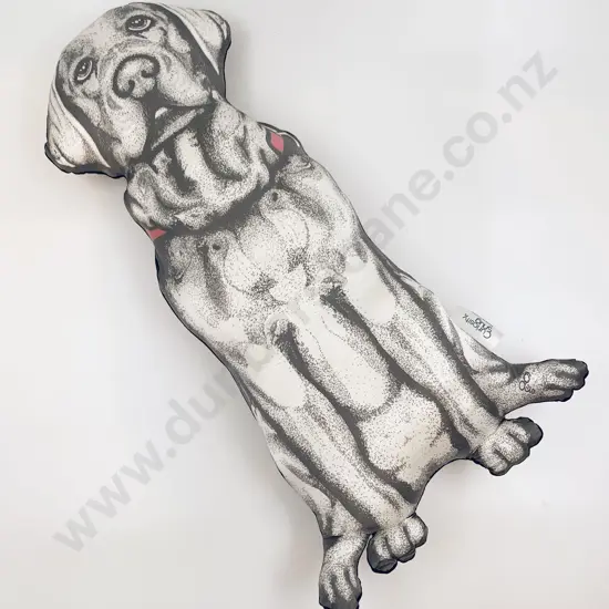 Sofa Sculpture Curiosity Snug Labrador Molly Dog