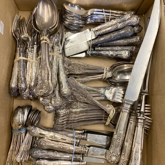 Kings Plate Cutlery 12 Place Setting Including Carving Set