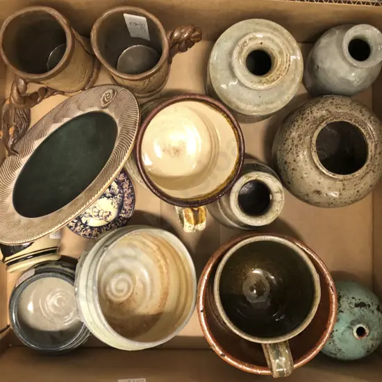 Box of Assorted NZ Pottery
