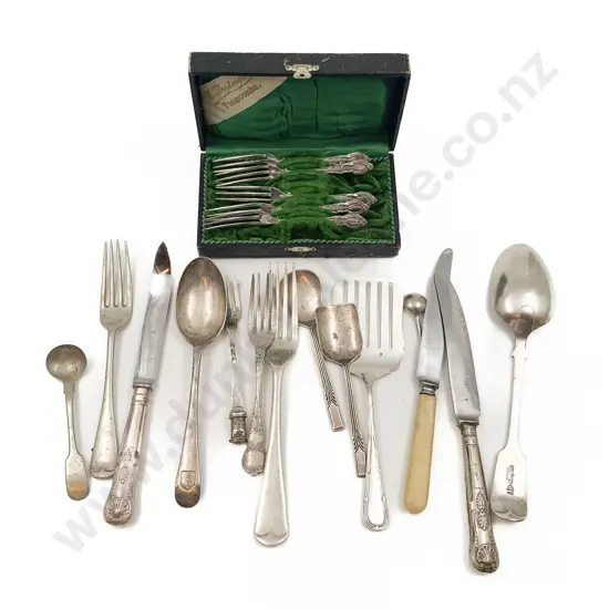 Small Quantity of Mixed Cutlery