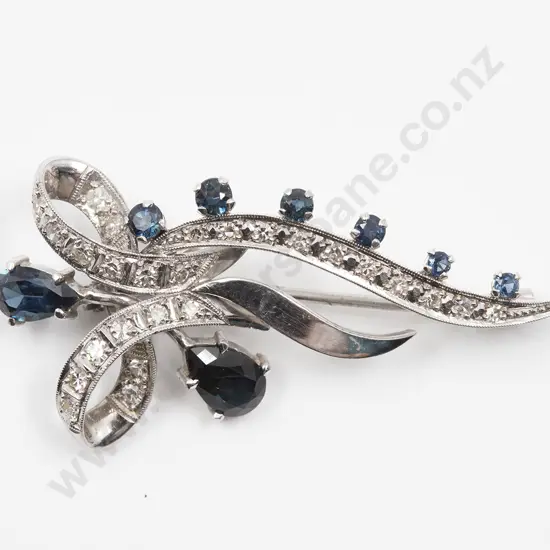 18ct White Gold 34stone Sapphire and Diamond Ribbon Bow Brooch