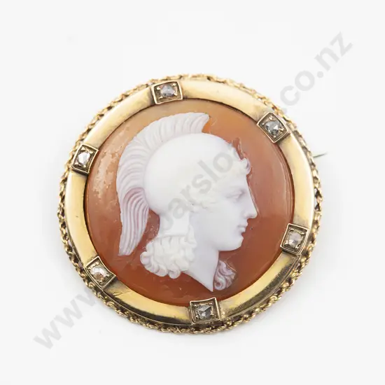 Victorian 18ct Chalcedony Cameo Brooch