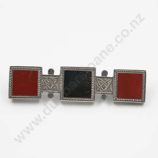 Aesthetic Movement Scottish Silver and Agate Bar Brooch