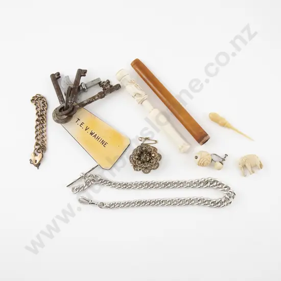 'T.E.V. Wahine Stewardesses 2' Key Tag and Four Keys