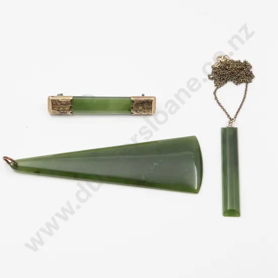 NZ 9ct and Greenstone Bar Brooch