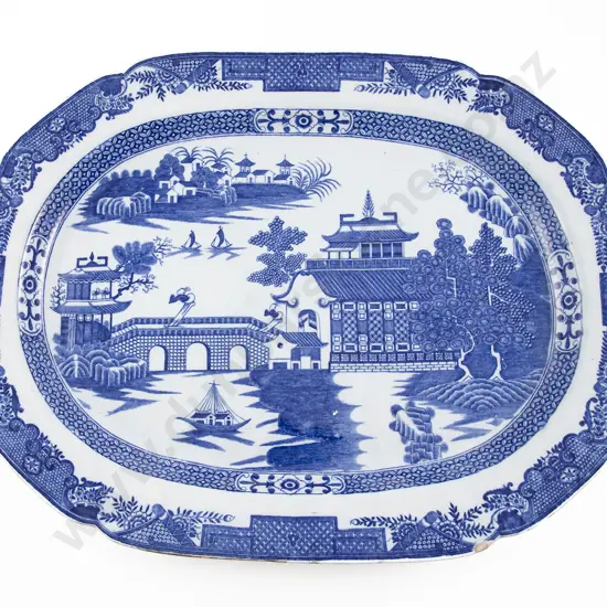 Large Victorian B&W Willow Pattern Type Ashet