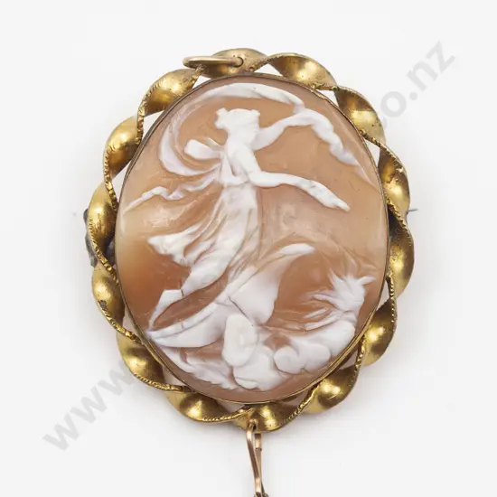 Victorian Gold Plated Classical Cameo Brooch