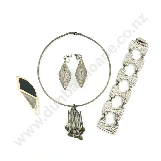 Mid C20th White Metal Bracelet