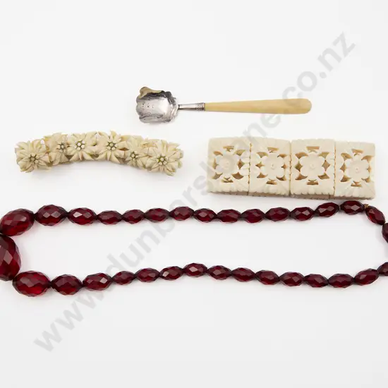 Short Cherry Amber Bead Necklace