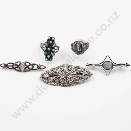 Selection of Vintage Silver Jewellery