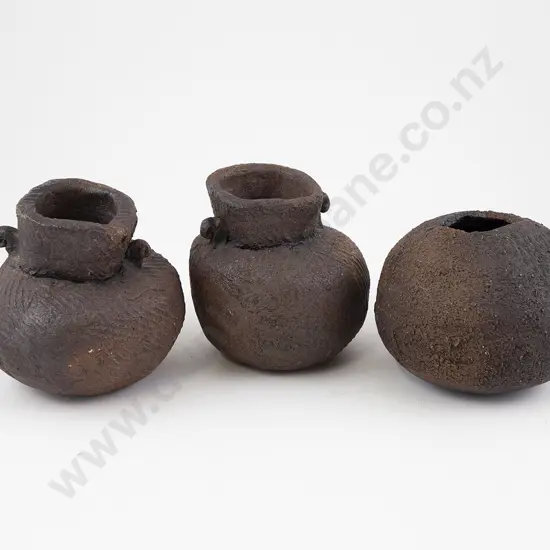Wi Taepa Three Hand Sculpted Ipu Pots