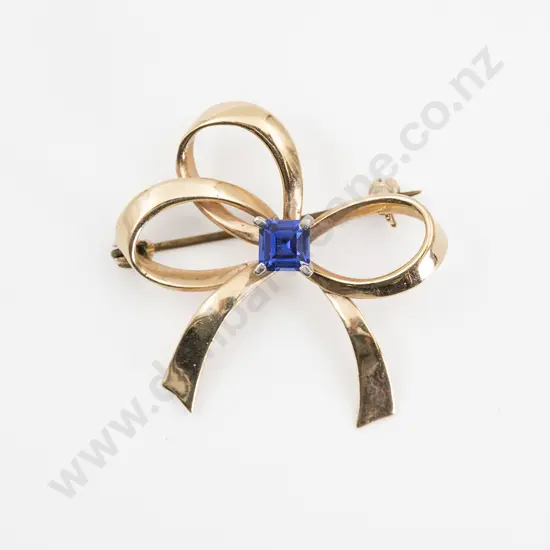 9ct Single Sapphire Bow Brooch
