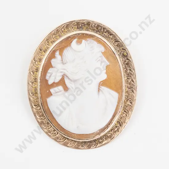 9ct Engraved Frame Classical Portrait Cameo Brooch