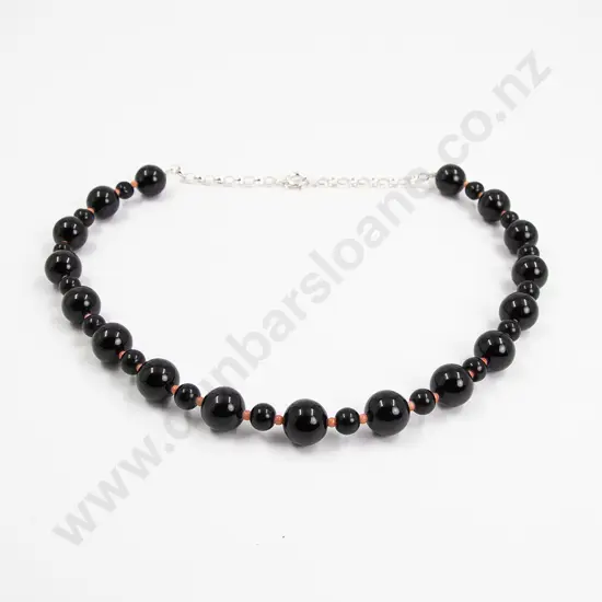 Single Strand Onyx And Coral Bead Necklace