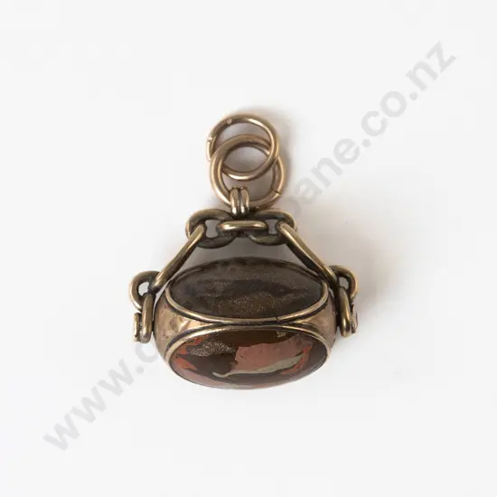 9ct Mounted Three Panel Swivel Fob