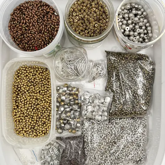 Quantity Metal Beads