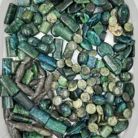 Quantity Various Sized Hardstone Beads