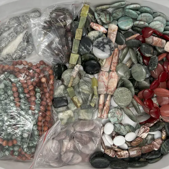 Quantity Various Sized Hardstone Beads