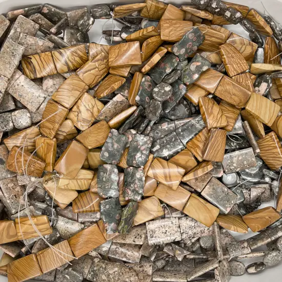 Quantity Various Sized Hardstone Beads