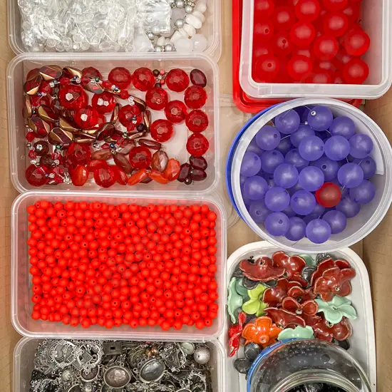 Quantity Mixed Plastic Ceramic Metal Beads
