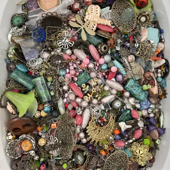 Large Quantity Mixed Loose Beads