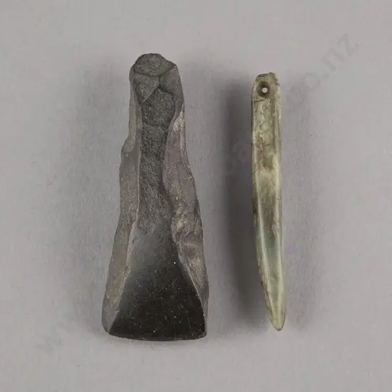 Small Kuru Pendant And Toki (Argillite)