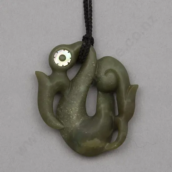 Pounamu Manaia by Charlie Marsh (Ngati Wahiao)