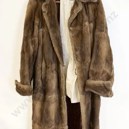 Vintage Full Length Fur Coat (Approx. Size 14)