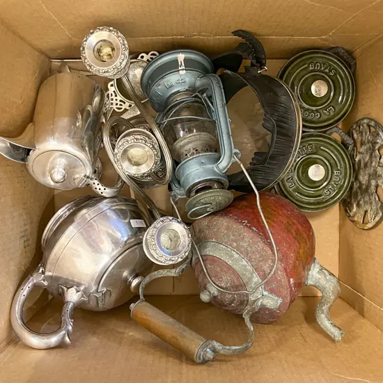 Box of Assorted Metal Ware