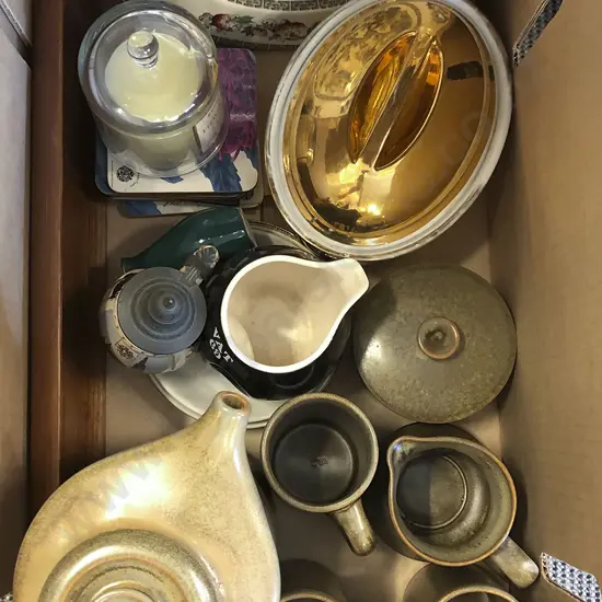 Box of Assorted Including Temuka Pottery and Royal Worcester