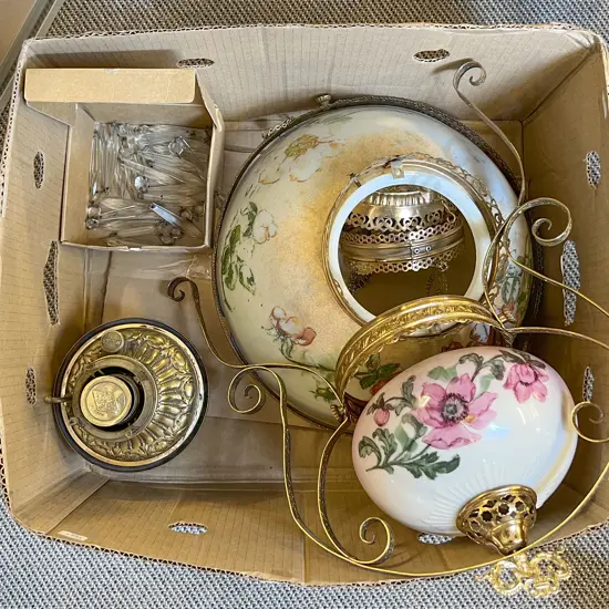 Vintage Kerosene Ceiling Light With Droplets and Glass Shades