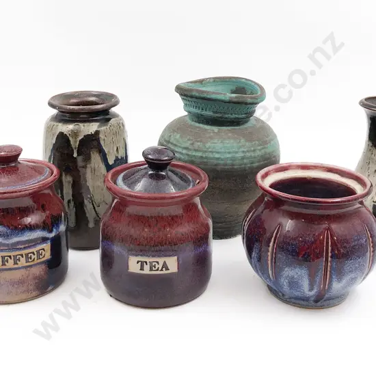 Small Quantity of NZ Pottery