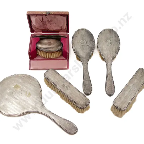 Quantity of S/S Topped Vanity Items