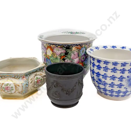 Quantity of Assorted Planters Incl. Wedgewood