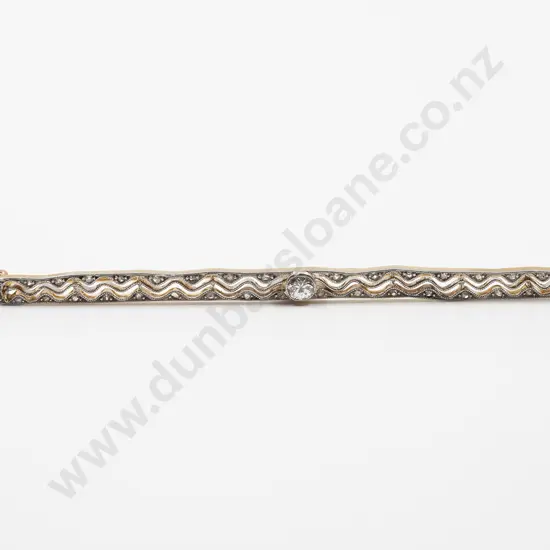 Art Deco 18ct & Platinum Diamond Bar Brooch