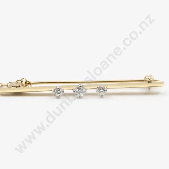 18ct Three Stone Diamond Bar Brooch