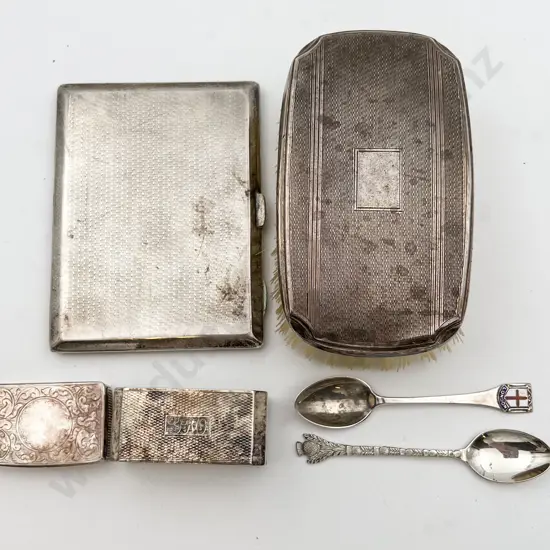 Small Quantity of S/S Incl. Cigarette Case and Brush Together With Plated Vesta
